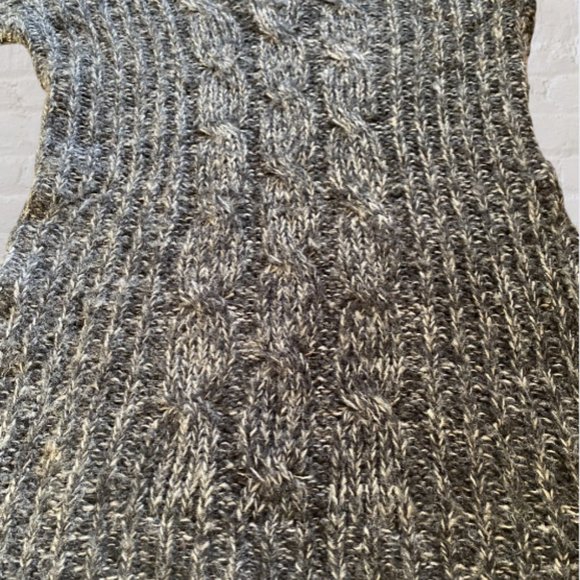 GERI C -- Mini Sweater Dress, Long Sweater, Gray Cable-Knit, Elbow Length Sleeve - Picture 7 of 13